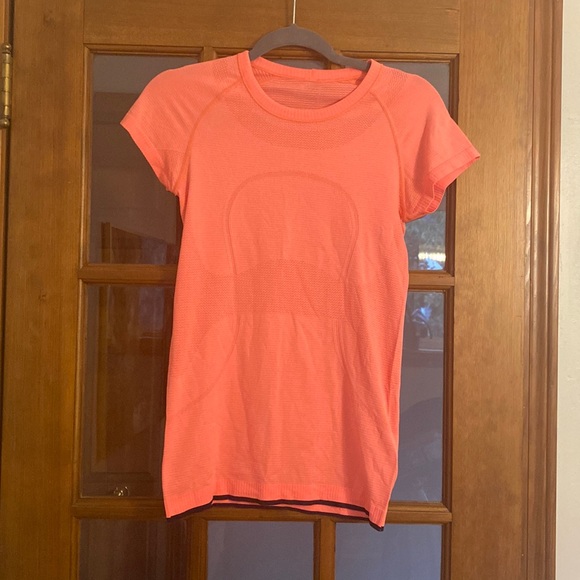 Lululemon Swiftly T-shirt - Picture 1 of 1